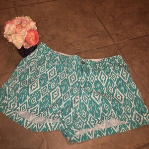 Old navy teal and white patterned shorts size 14
