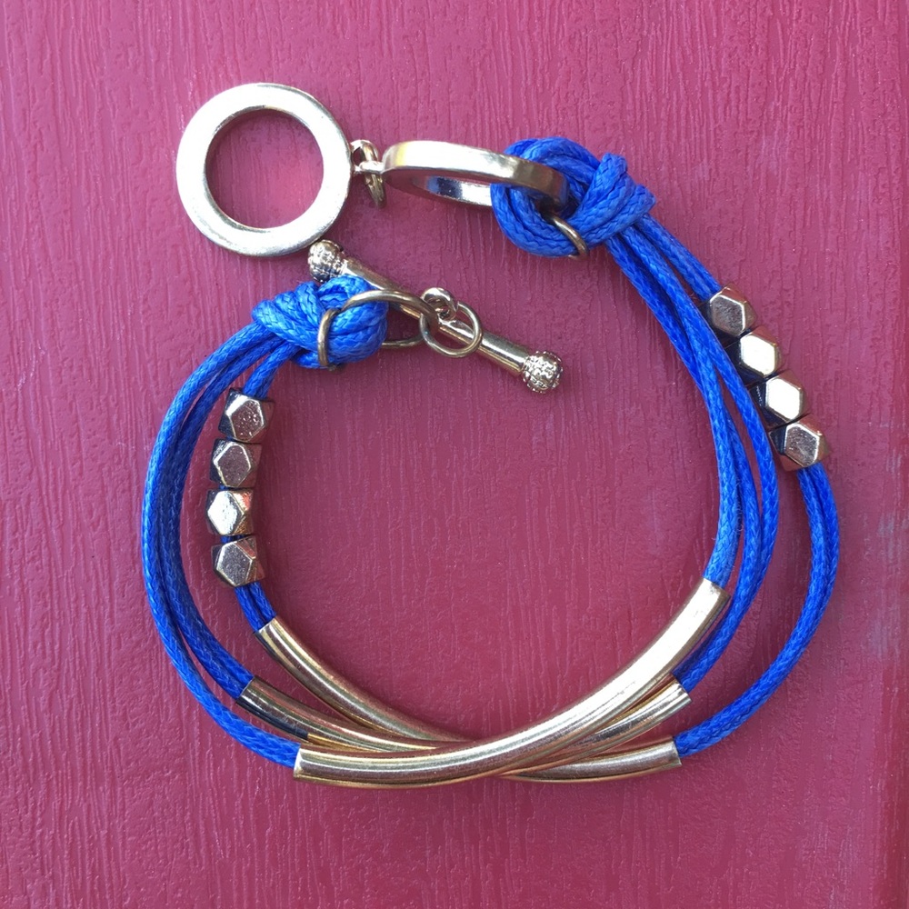 : Blue And Gold Bracelet : NWOT