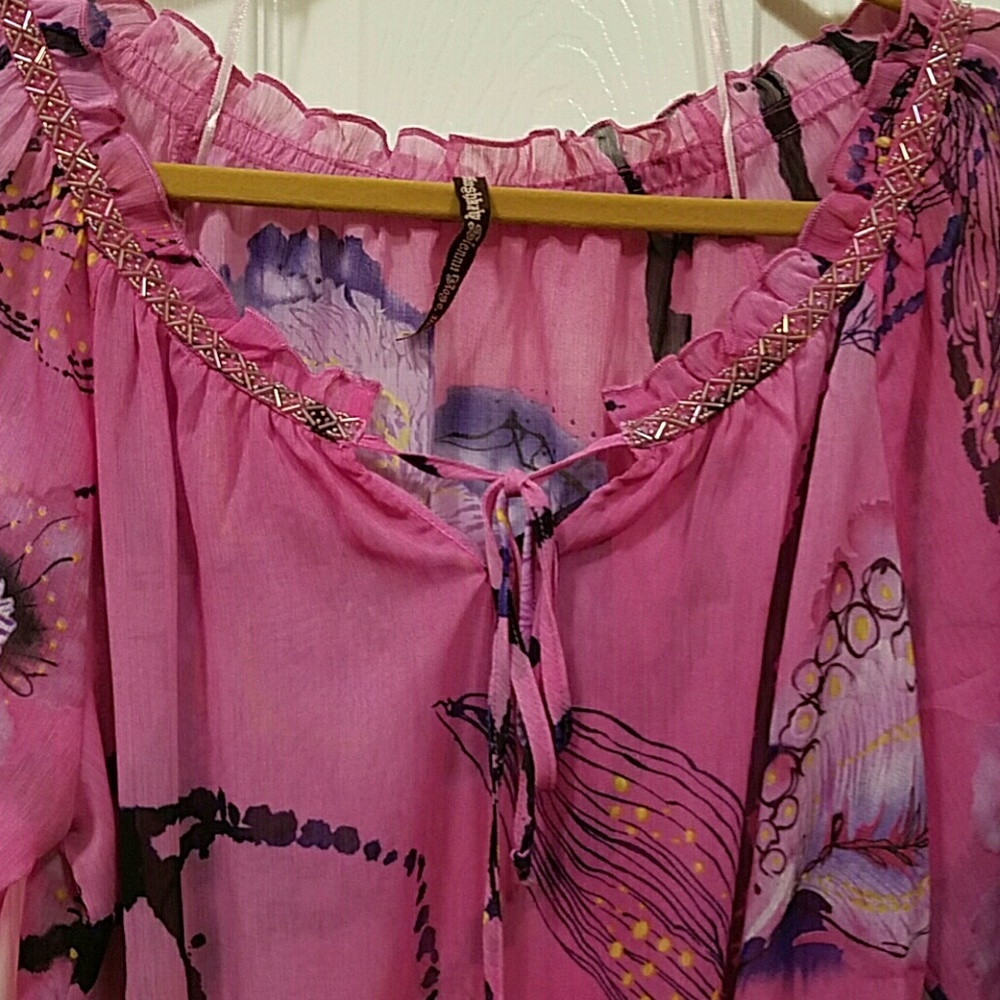 Blouse - Picture 2 of 2