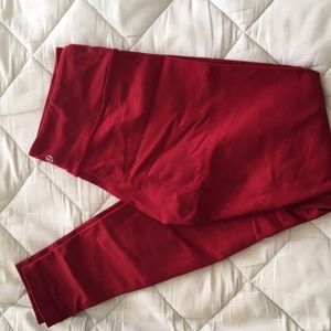 Lululemon size 8 winder unders