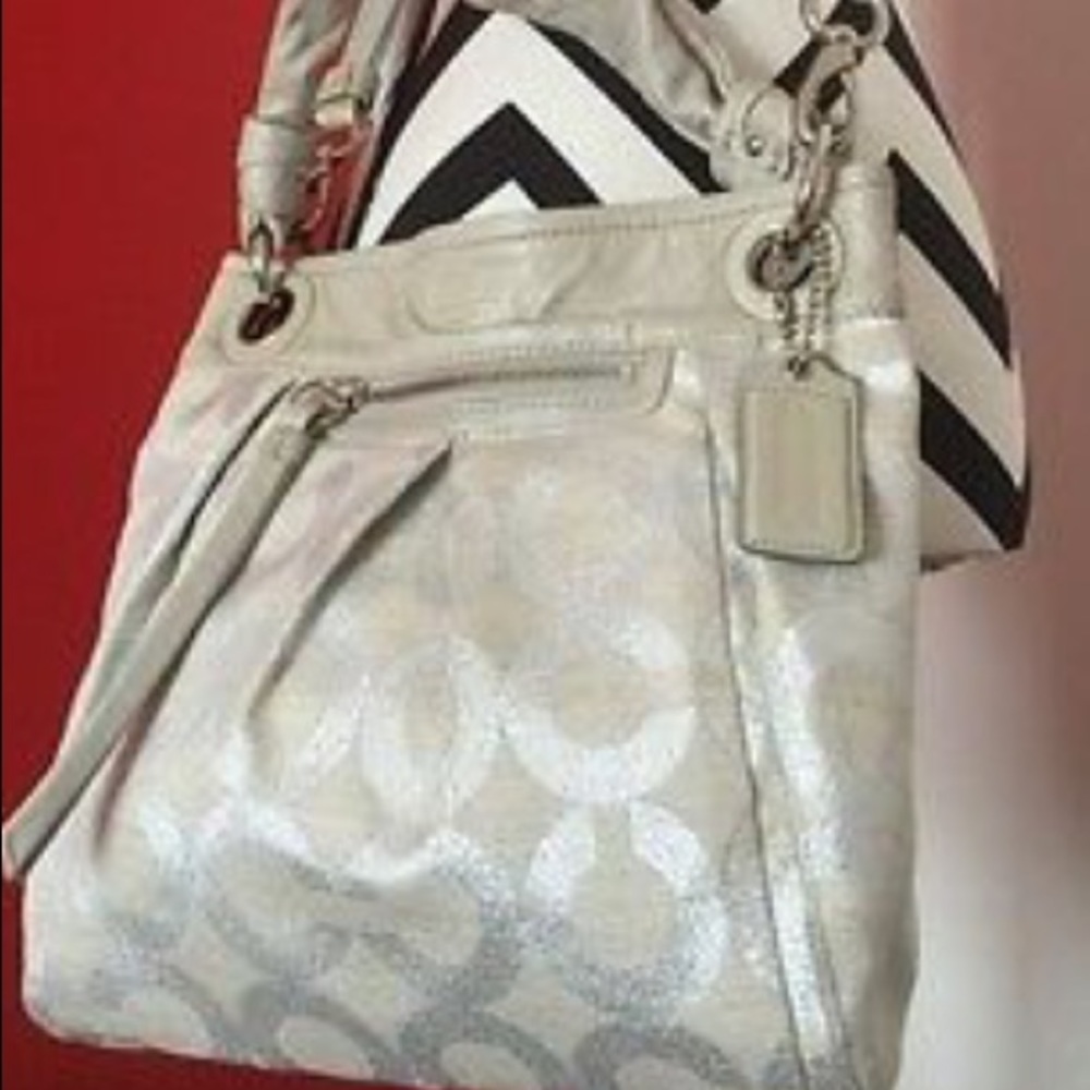 ISO Matching Coach Wallet - Picture 2 of 4