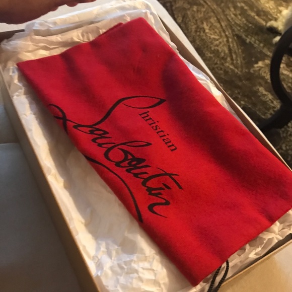 Christian louboutin Paris AUTHENTICITY TAG - Picture 3 of 7