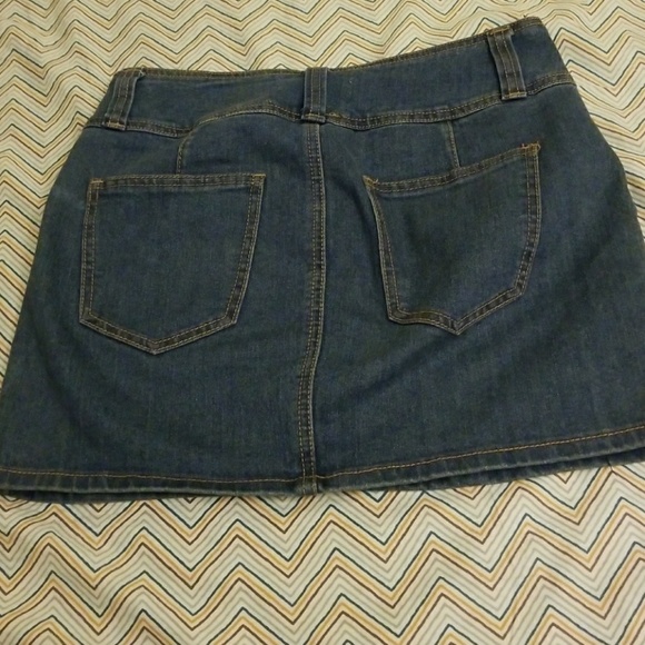 Denim skirt size:28 - Picture 2 of 3