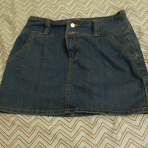 Denim skirt size:28