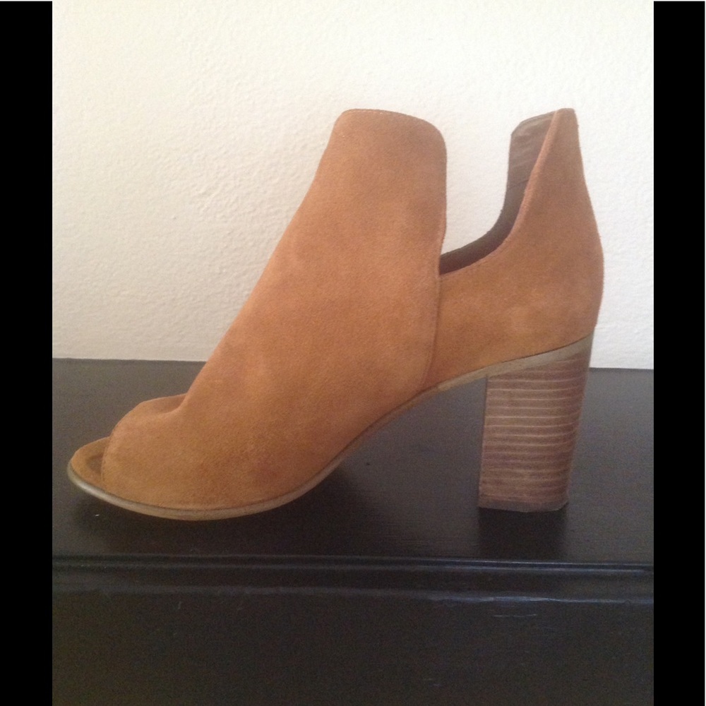 Steve Madden. Bootie
