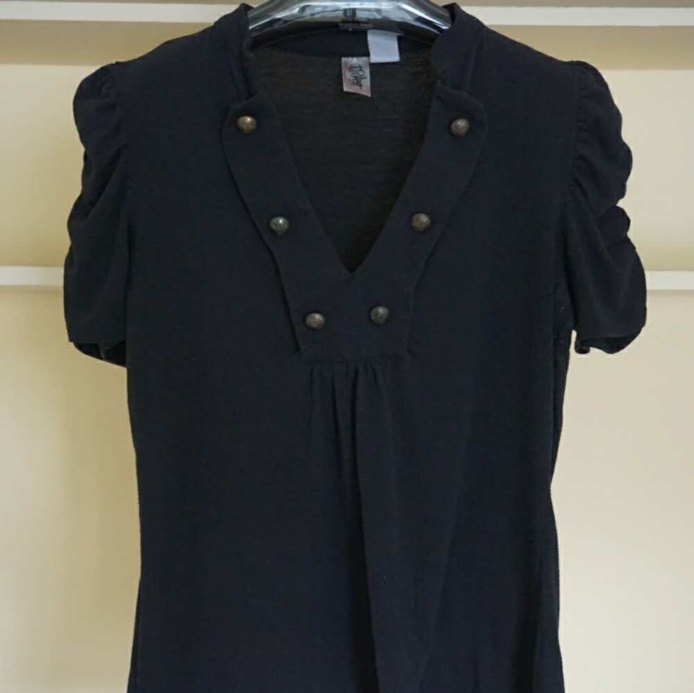 L8ter Black V Neck