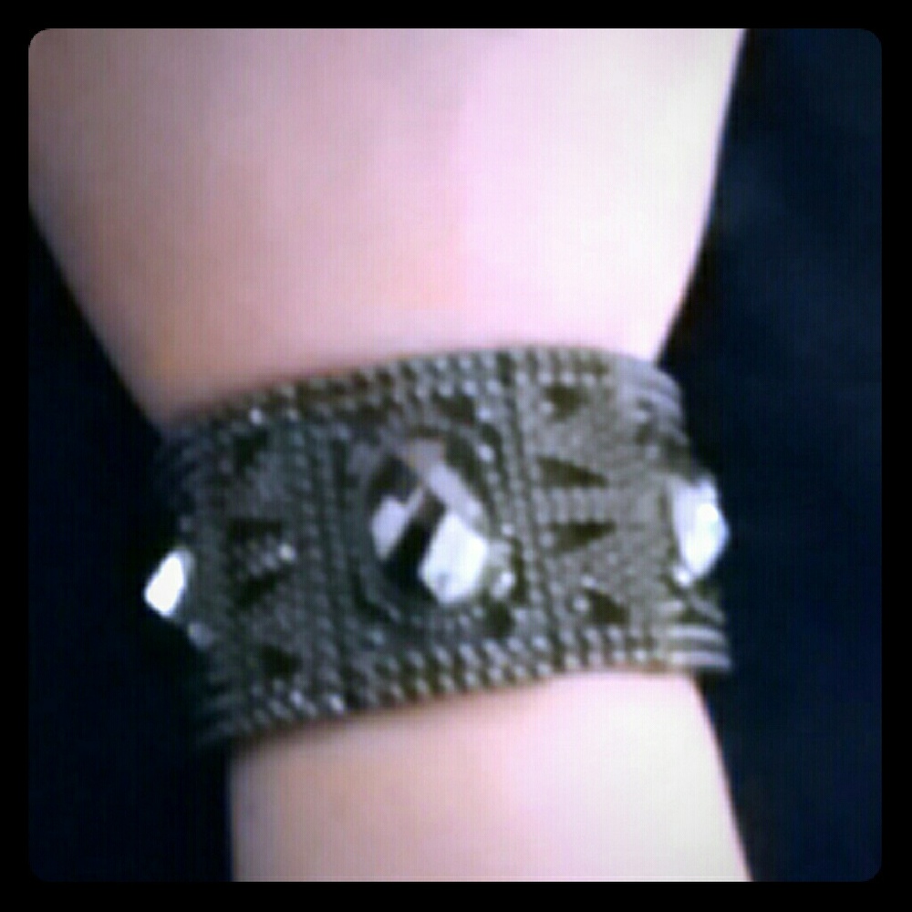 Cuff bracelet