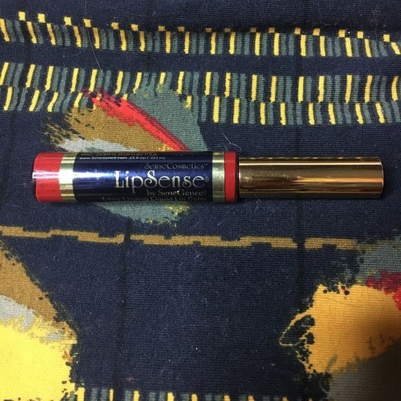 Fly girl lipsense - Picture 2 of 2