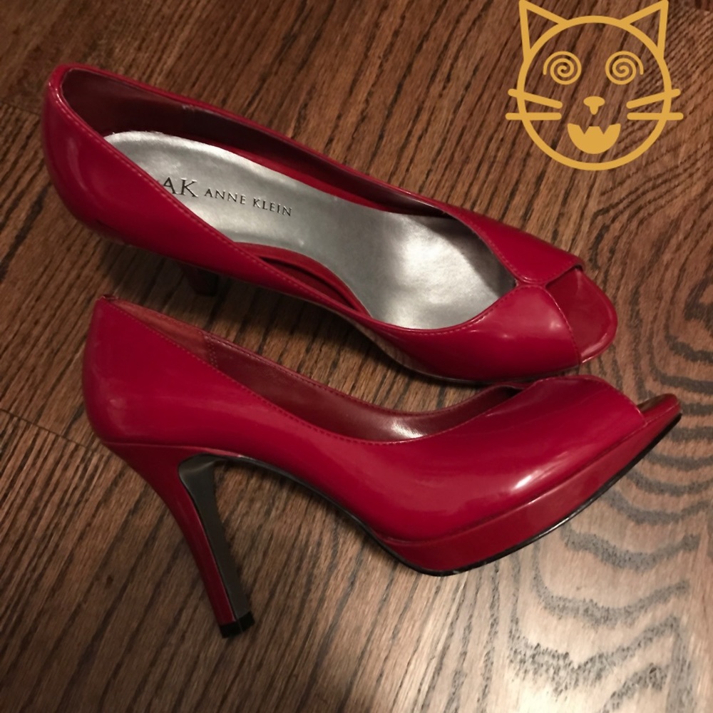 Annie Klein peep toe