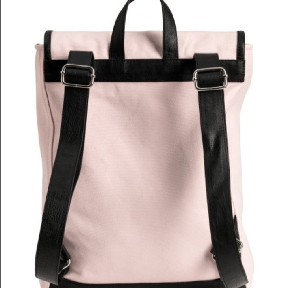 Pink backpack! - Picture 2 of 3