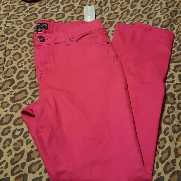 Forever 21 Denim - Brand new fuschia  skinny leg jeans