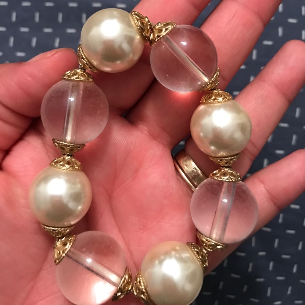 Pearl bracelet