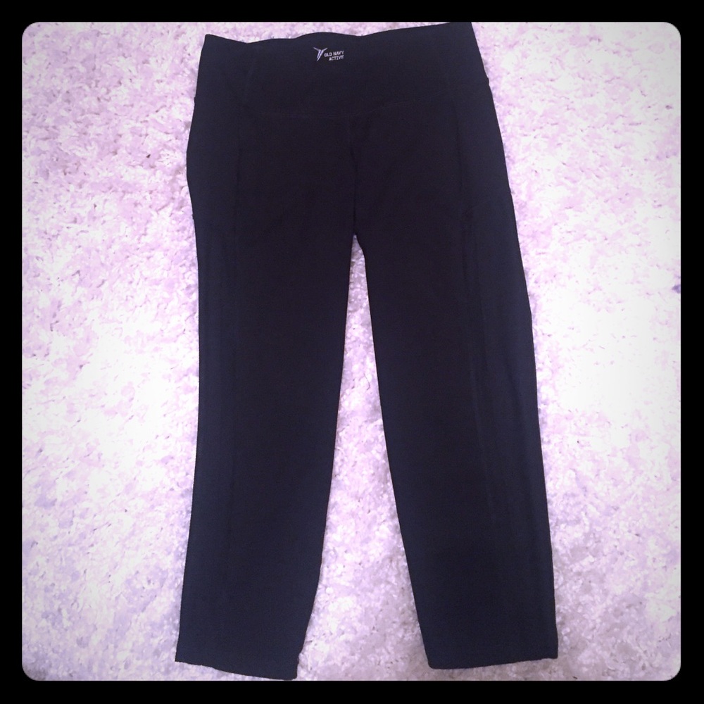 Old navy activewear crops