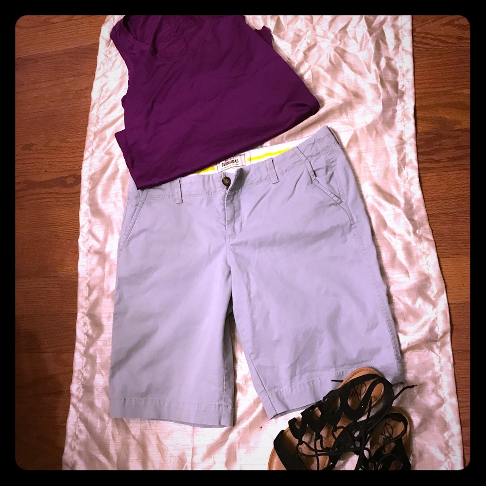 Old Navy Favorite Khakis Bermudas