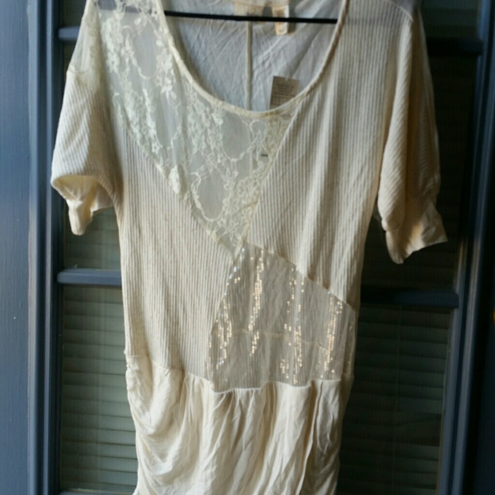 Daytrip blouse NWT