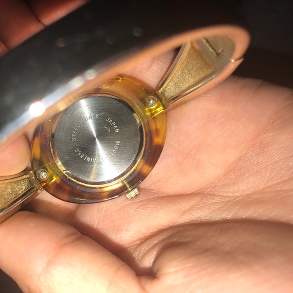 Watch - Picture 4 of 4