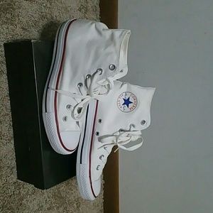 SOLD! White high top converse Allstar NWOT