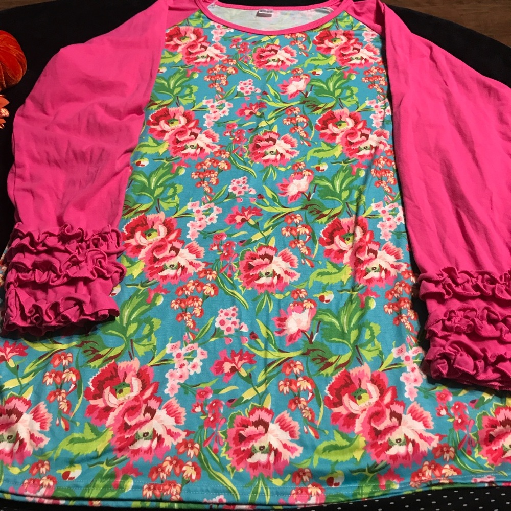 Floral Raglan Ruffle Tee