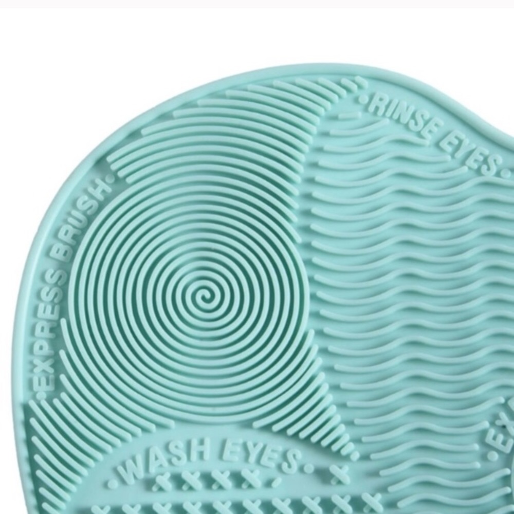 Mini MakeUp brush cleaner Silicone Mat