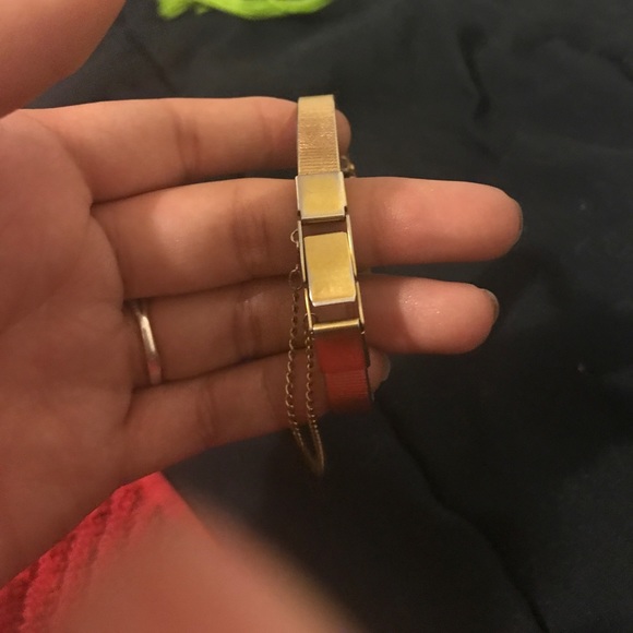 Watch - Picture 2 of 3