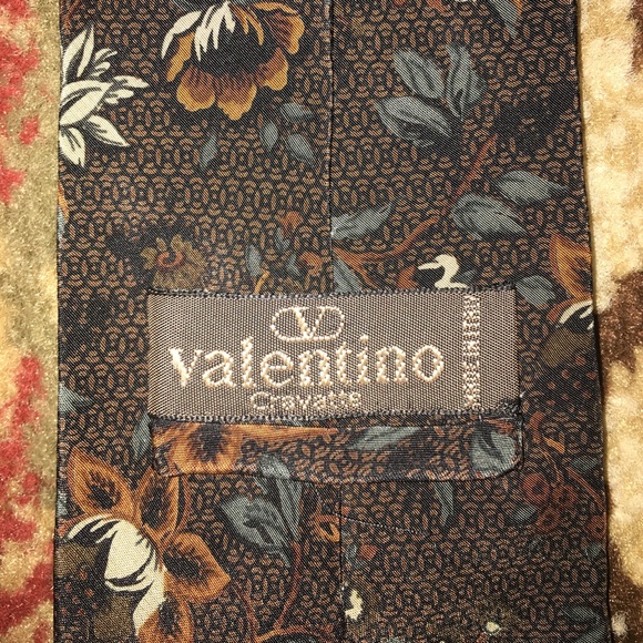Valentino Cravatte Tie - Picture 2 of 3