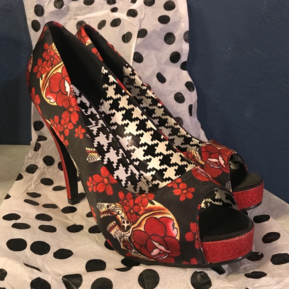 Iron Fist Slow Dance Platform Peep-toe Pumps