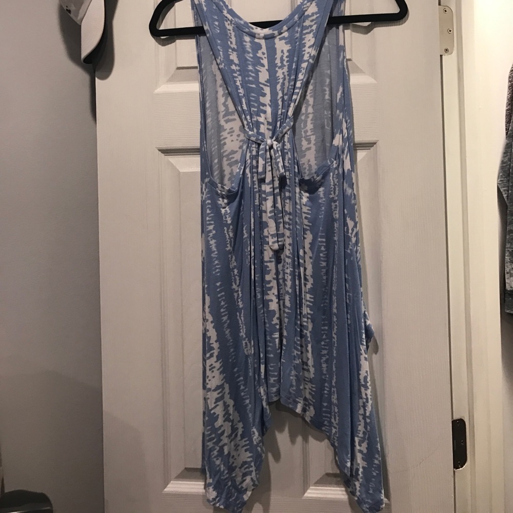 Tank - Picture 2 of 2