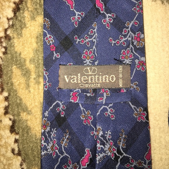Valentino Cravatte Tie - Picture 3 of 3