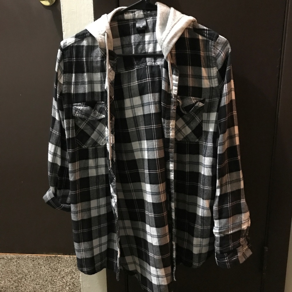 Empyre Flannel! Fits SMALL