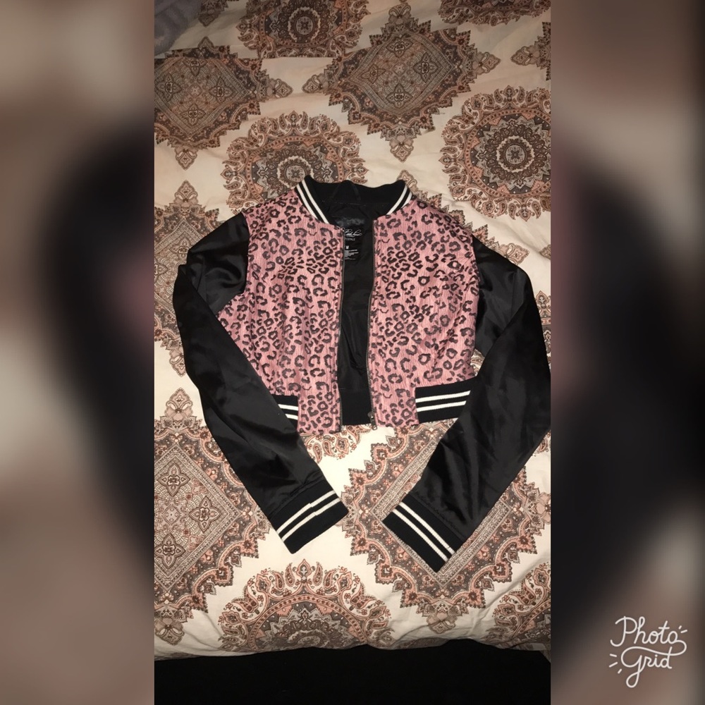 3/$15 CROPPED SATIN BOMBER JACKET !!!!