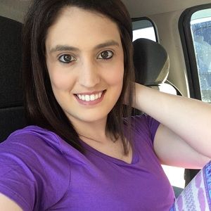 Meet your Posher, Alicia