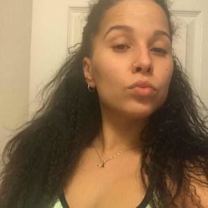 Meet your Posher, Bee