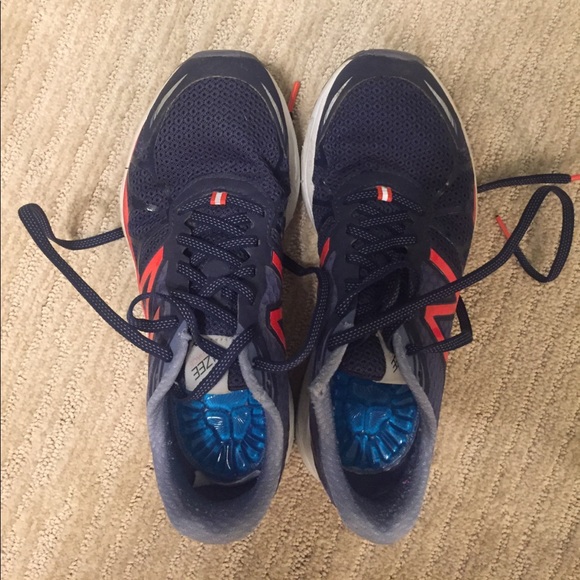 New Balance Shoes - New Balance blue running shoes