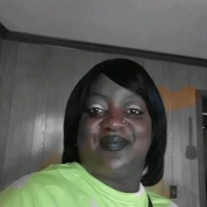 Meet your Posher, Cassandra