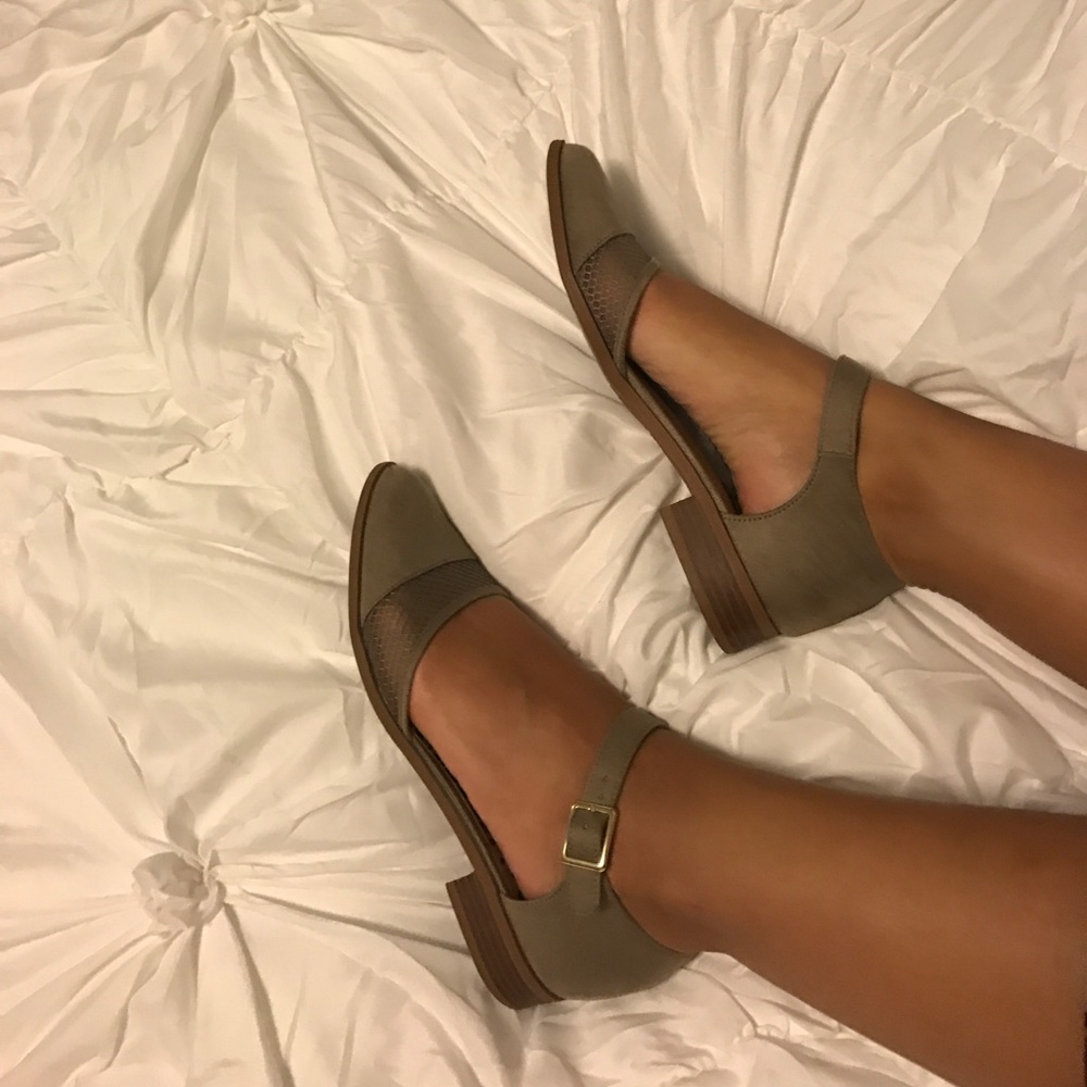 Pointy Ankle Strap Flats