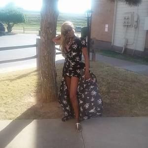 Meet your Posher, Lanell