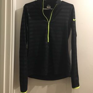 Nike pullover