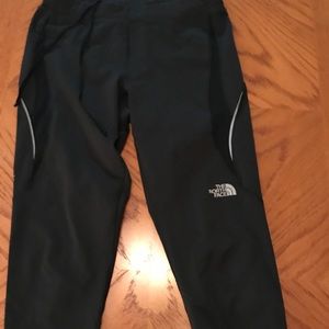 North Face Athletic capris. Flight series size Med