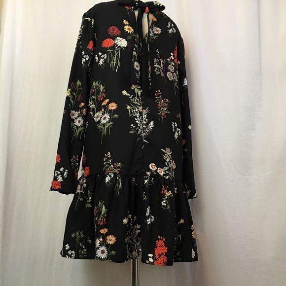 SOLDPhilosophy Black Floral Ruffle Hem Shift Dress - Picture 3 of 7