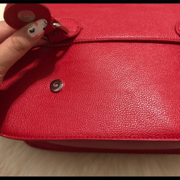 [BUNDLE UP🎉🎉] Cute date bag!! - Picture 2 of 5