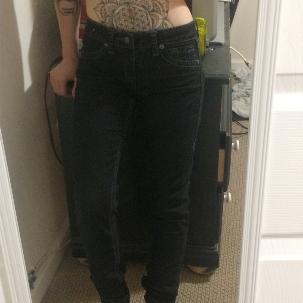 Black skinny jeans