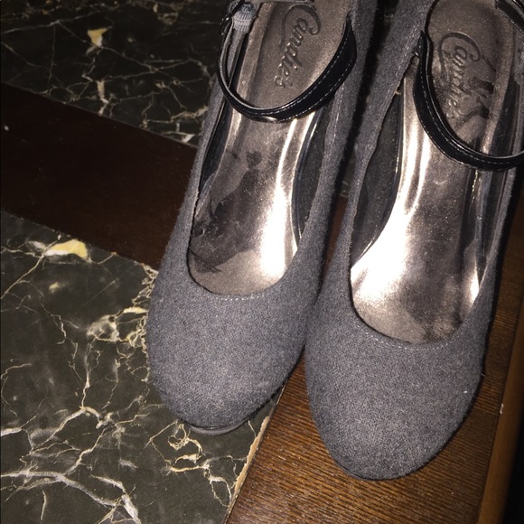 Candies Coral Grey Platform Heels - Picture 3 of 4