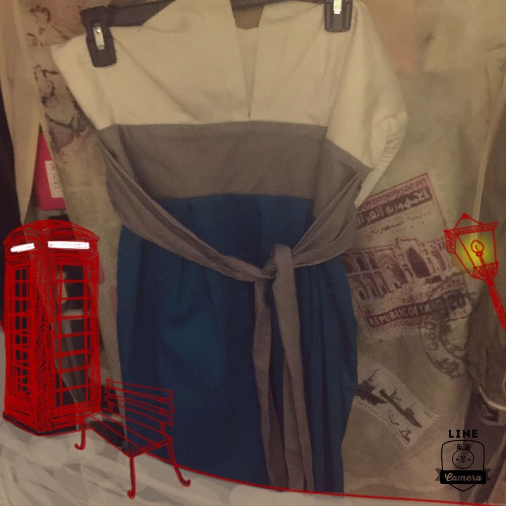2BEBE STRAPLESS DRESS WITH TIE