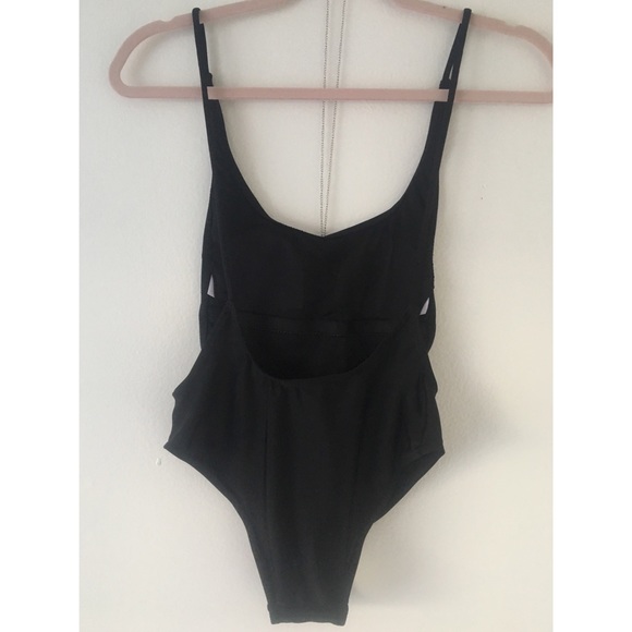 Black One-piece - Picture 6 of 7