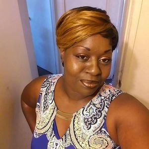 Meet your Posher, Renee