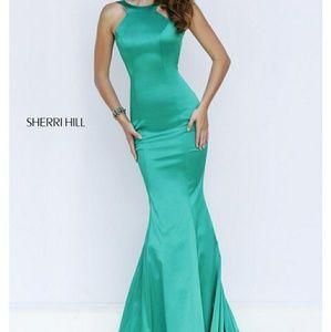 Sherri Hill emerald gown sz 2