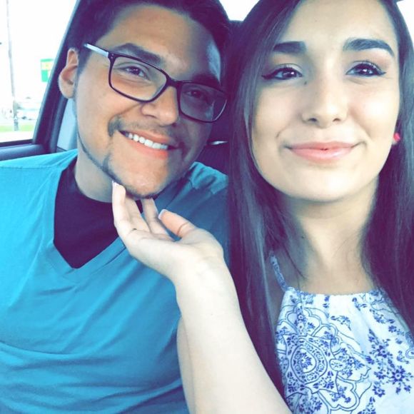 Meet your Posher, Sara - Picture 1 of 1