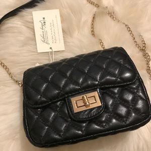 [BUNDLE UP🎉🎉] Gold Chain Black Mini Bag