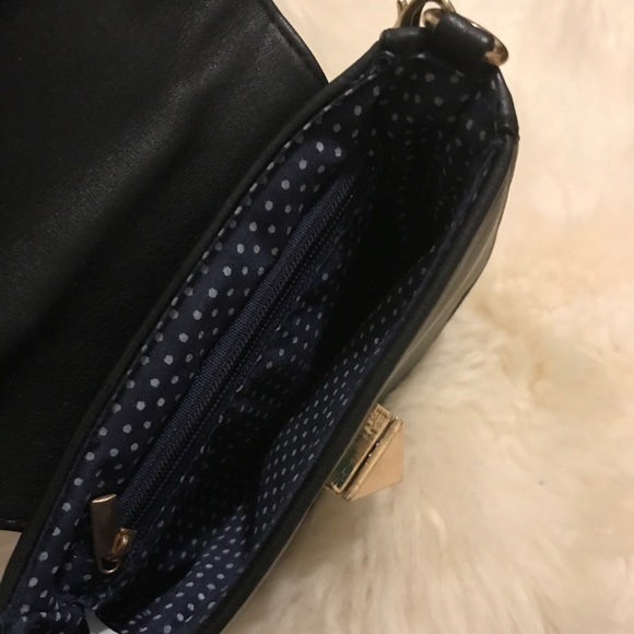 [BUNDLE UP🎉🎉] Black Mini Bag - Picture 4 of 4