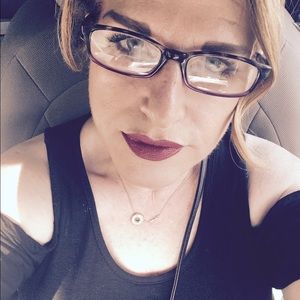 Meet your Posher, Jill